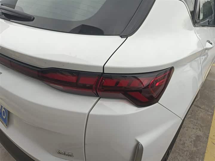 Geely Coolray 2025 2025款 缤越L 1.5TD DCT 星耀