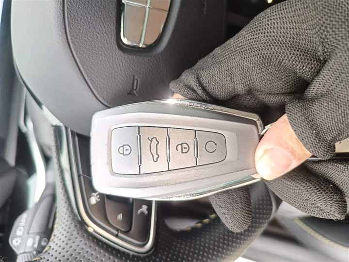 Geely Coolray 2025 2025款 缤越L 1.5TD DCT 星耀