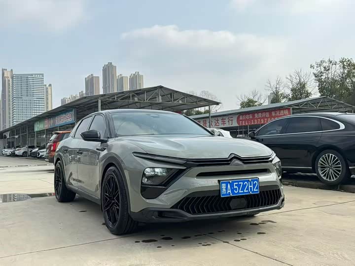 Citroen C5 X 2022 2022款 1.6T 享不凡 虎年开门红版