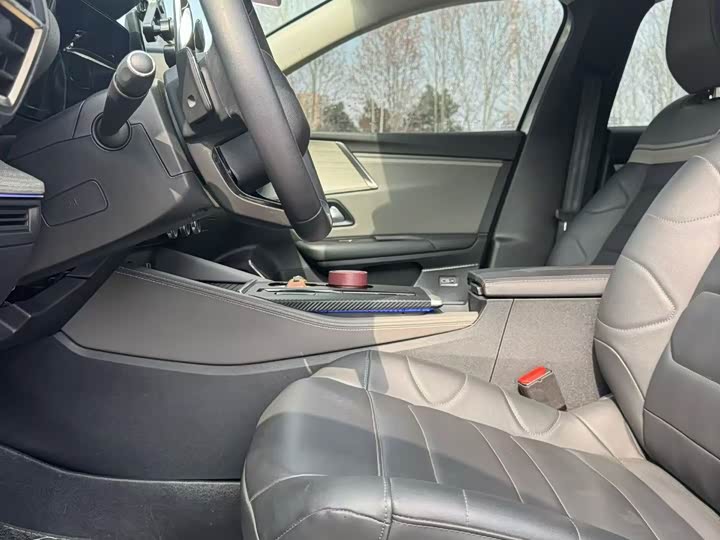 Citroen C5 X 2022 2022款 1.6T 享不凡 虎年开门红版