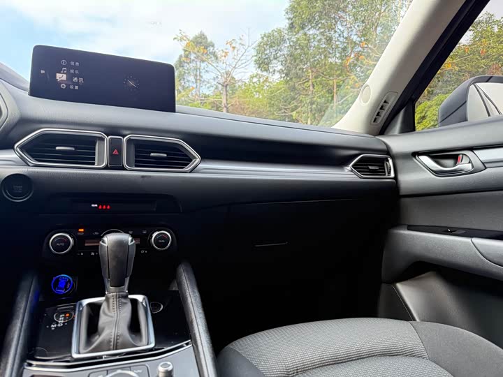 Mazda CX-5 2025 2025款 2.0L 自动两驱舒适型