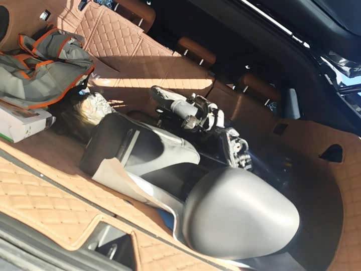 Changan UNI-Z Hybrid 2024 2024款 蓝鲸智电iDD 125km 超越型