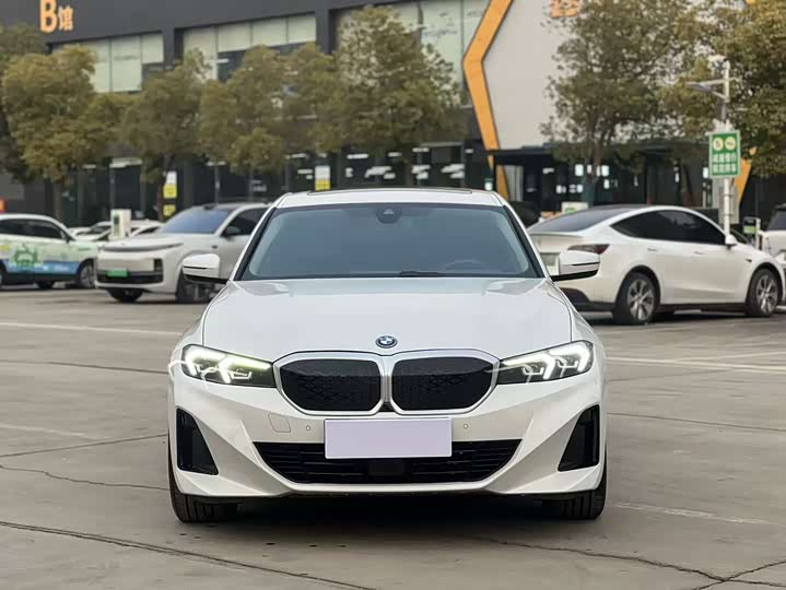 BMW i3 2025 2025款 eDrive 35 L