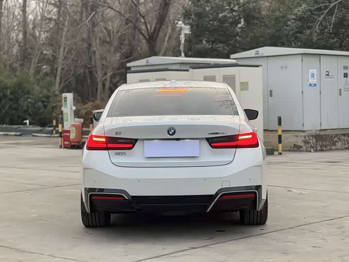 BMW i3 2025 2025款 eDrive 35 L