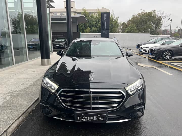 Mercedes-Benz E-Class Hybrid 2024 2024款 E 350 e L 插电式混合动力轿车