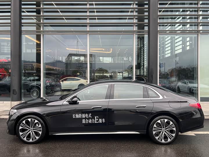 Mercedes-Benz E-Class Hybrid 2024 2024款 E 350 e L 插电式混合动力轿车