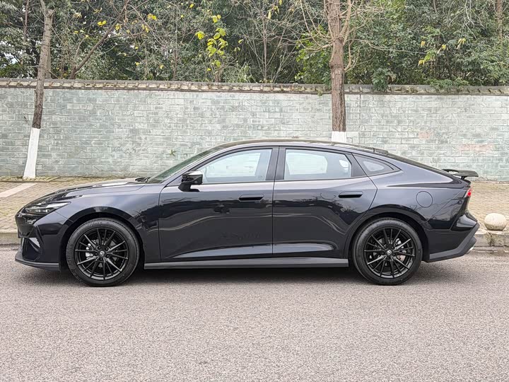 Changan UNI-V 2025 2025款 第三代 1.5T 500Bar尊贵型