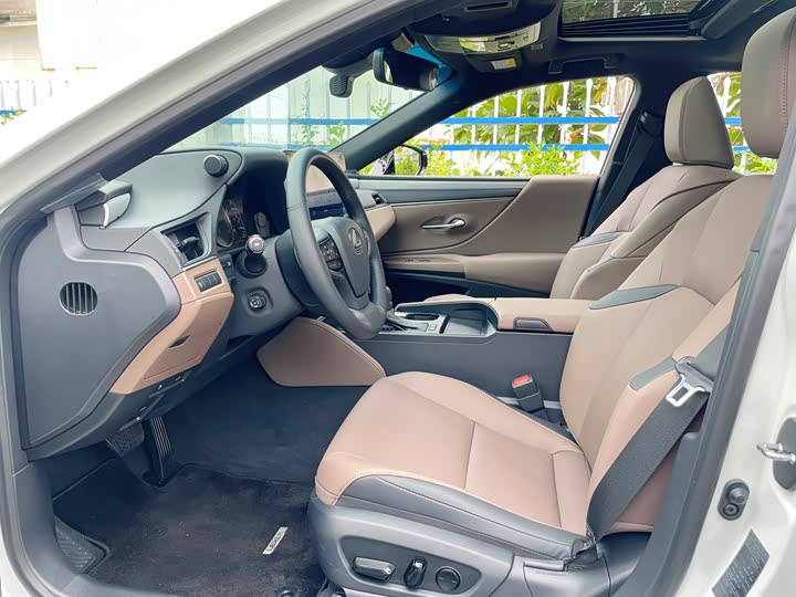 Lexus ES 2025 2025款 200 臻享版