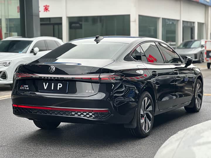 Volkswagen Passat 2026 2026款 Pro 380TSI 星空龙运版