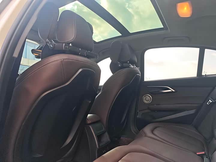 BMW 1 Series 2023 2023款 120i M运动曜夜版