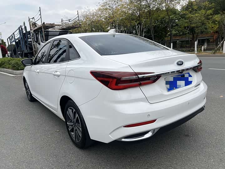 Ford Escort 2021 2021款 1.5L 自动钻石版