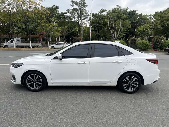 Ford Escort 2021 2021款 1.5L 自动钻石版