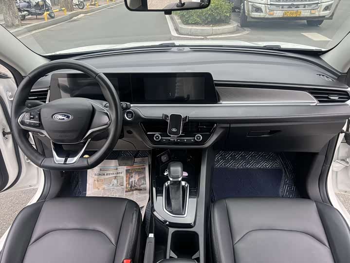 Ford Escort 2021 2021款 1.5L 自动钻石版