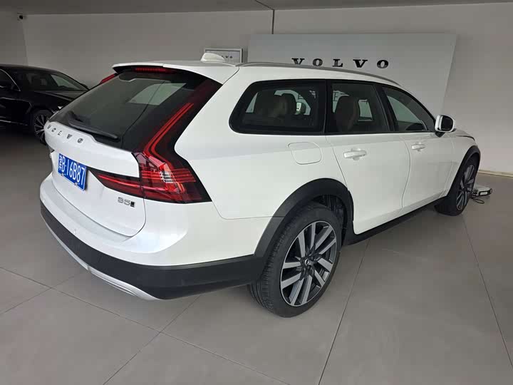 2024 Volvo V90