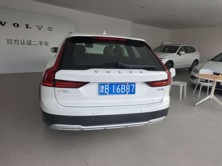 2024 Volvo V90