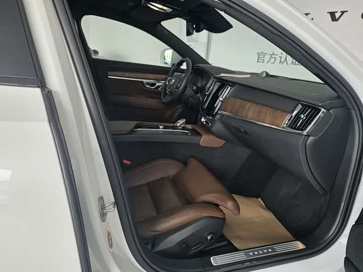 Volvo V90 2024 2024款 Cross Country B5 AWD 智尊版