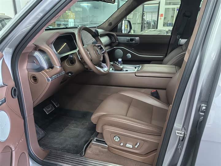 2024 Tank 700 Hybrid