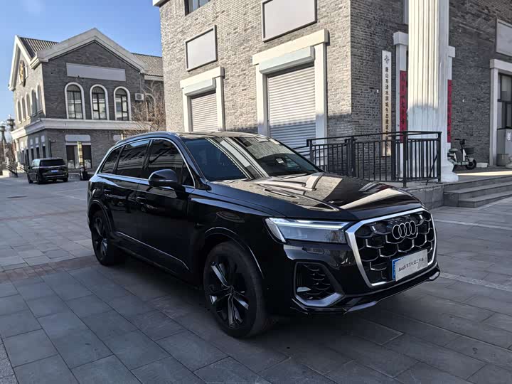 Audi Q7 2024 2024款 55 TFSI quattro S line运动型