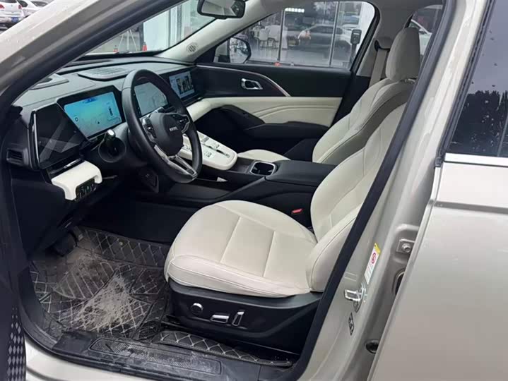 Haval Ruge Max 2023 2023款 1.5L Hi4 105 四驱智能旗舰版