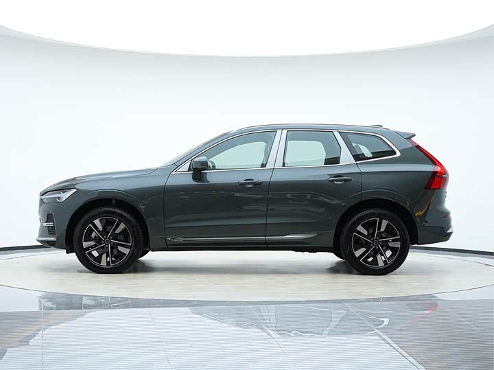 Volvo XC60 2026 2026款 B5 四驱智远豪华版