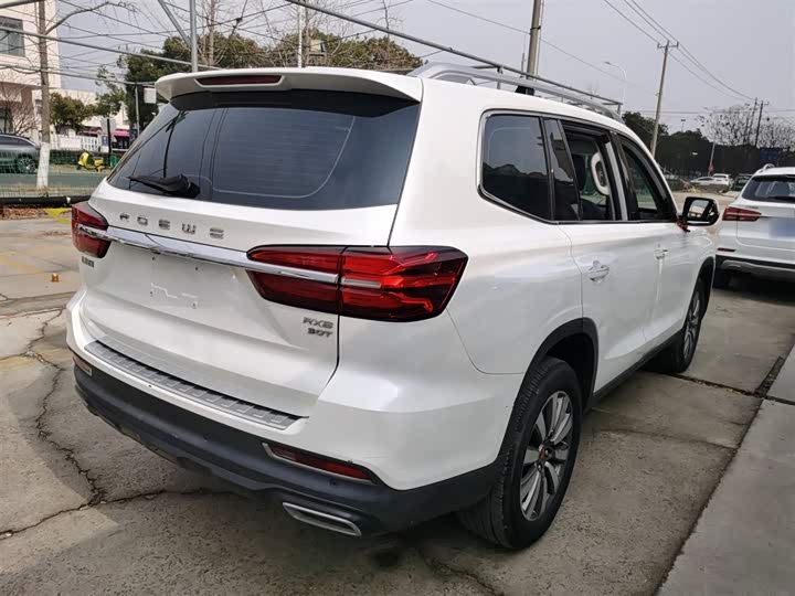 Roewe RX8 2019 2019款 30T 两驱超群旗舰版