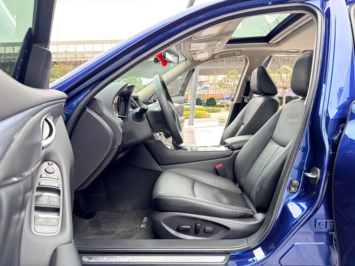 Infiniti Q50L 2021 2021款 2.0T 逸享版