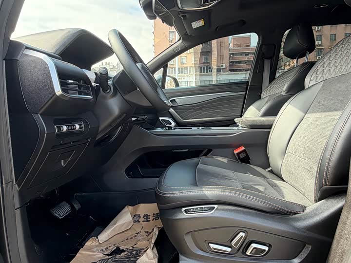 Geely Okavango L 2025 2025款 2.0T DCT尊享款