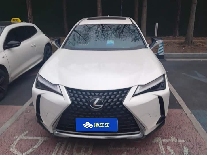 Lexus UX 2022 2022款 260h 探·趣版