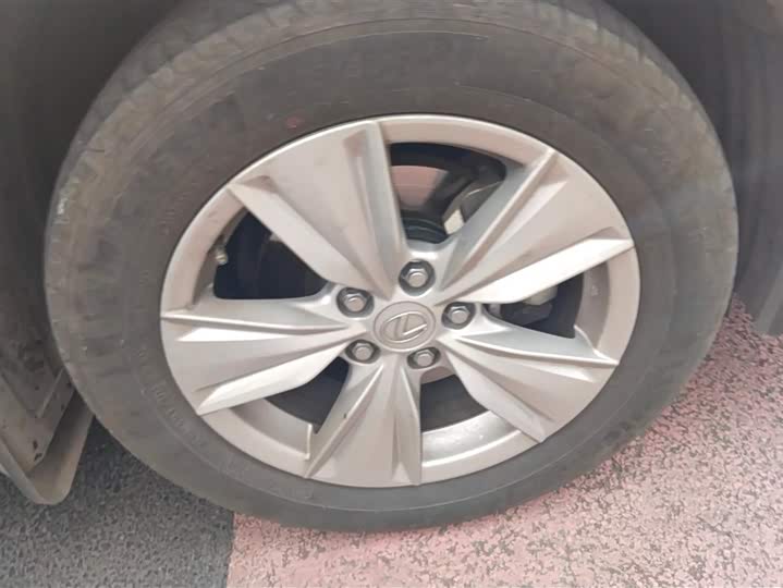 Lexus UX 2022 2022款 260h 探·趣版