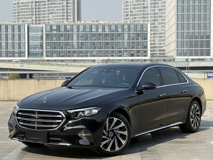 Mercedes-Benz E-Class 2025 2025款 E 300 L 豪华型