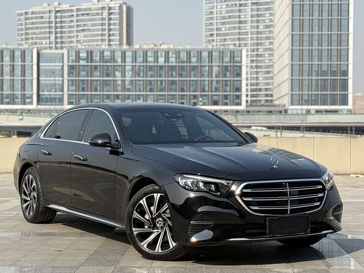 Mercedes-Benz E-Class 2025 2025款 E 300 L 豪华型