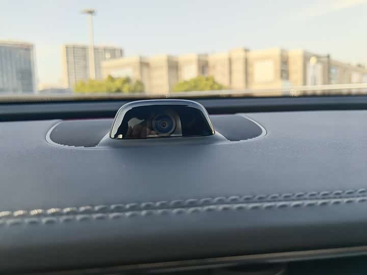 Mercedes-Benz E-Class 2025 2025款 E 300 L 豪华型