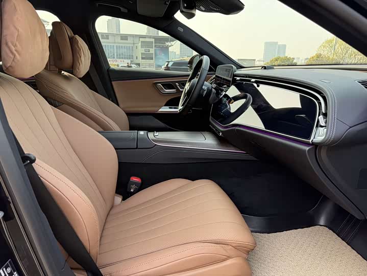 Mercedes-Benz E-Class 2025 2025款 E 300 L 豪华型