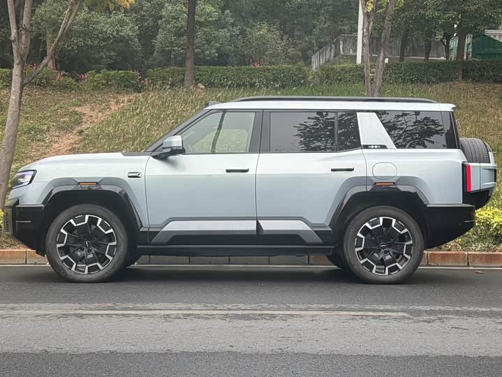 BYD FangChengBao Leopard 8 2025 2025款 智勇旗舰版 6座