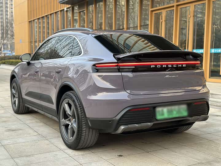 Porsche Macan EV 2025 2025款 Macan 4 劲驰版