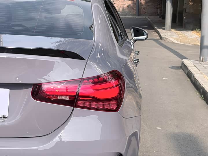 Mercedes-Benz A-Class 2025 2025款 A 200 L 时尚型