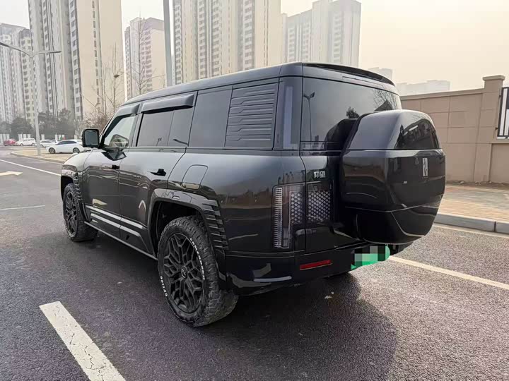 BYD Yangwang U8 2023 2023款 豪华版