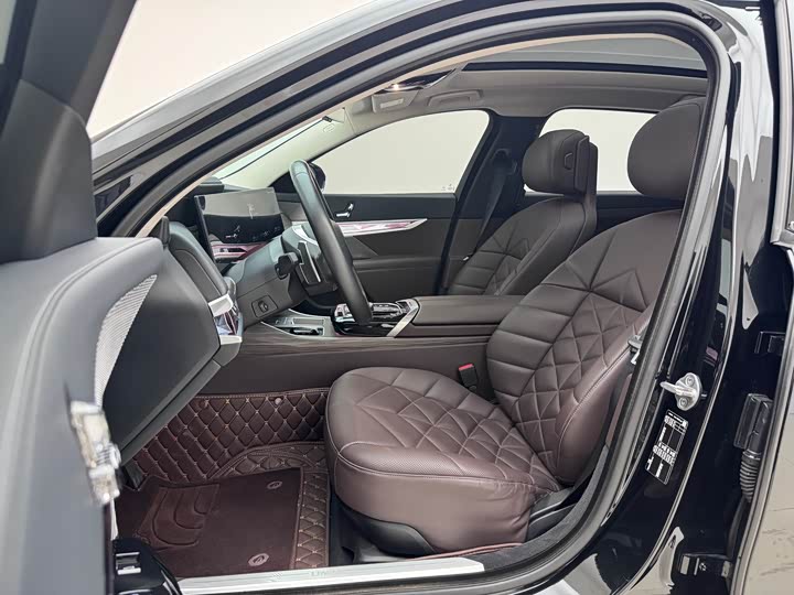 BMW 7 Series 2023 2023款 735Li 豪华套装