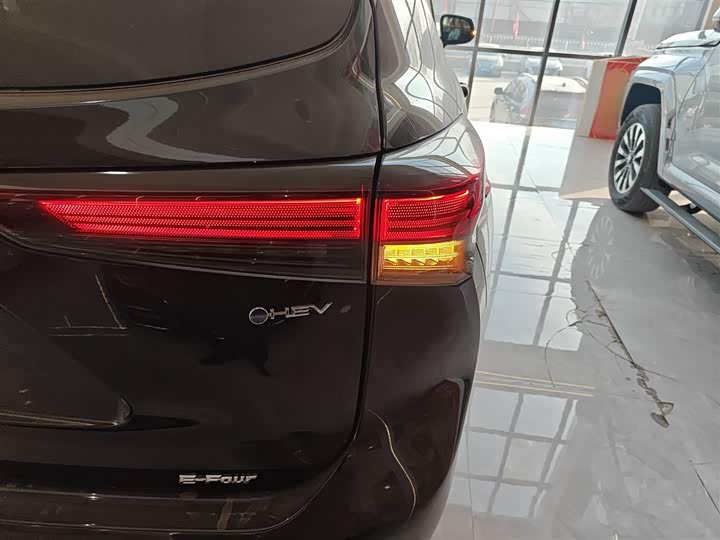 Toyota Crown Kluger 2026 2026款 2.5L HEV四驱尊贵版