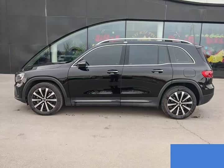 Mercedes-Benz GLB-Class 2025 2025款 GLB 220 时尚型