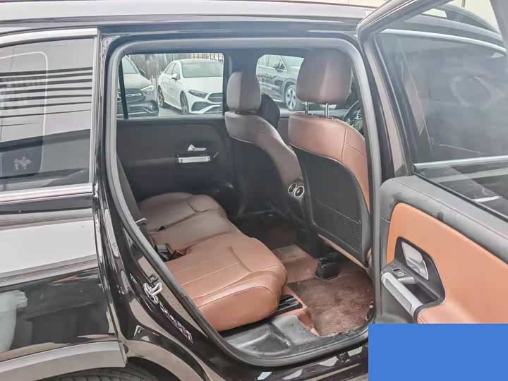 Mercedes-Benz GLB-Class 2025 2025款 GLB 220 时尚型