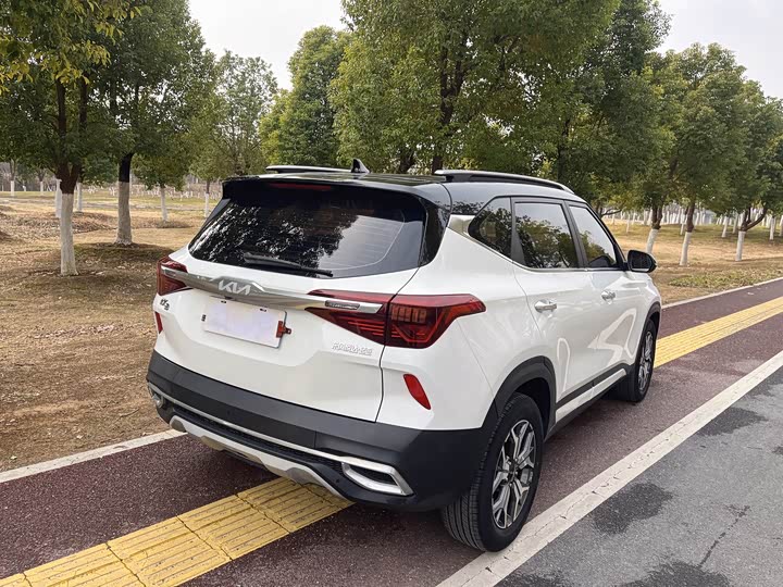 Kia KX3 2021 2021款 1.5L CVT焕新版