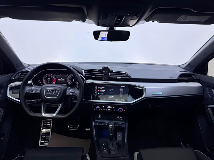 Audi Q3 2024 2024款 35 TFSI 时尚动感型