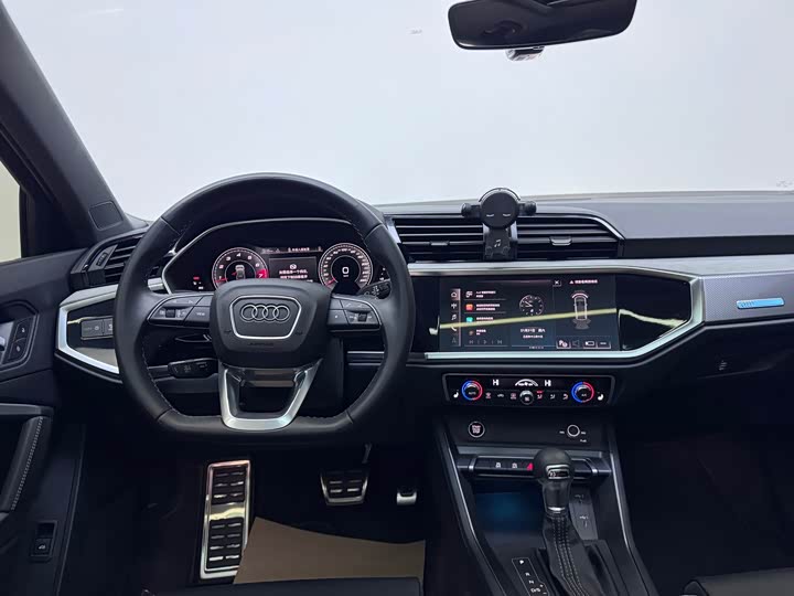 Audi Q3 2024 2024款 35 TFSI 时尚动感型