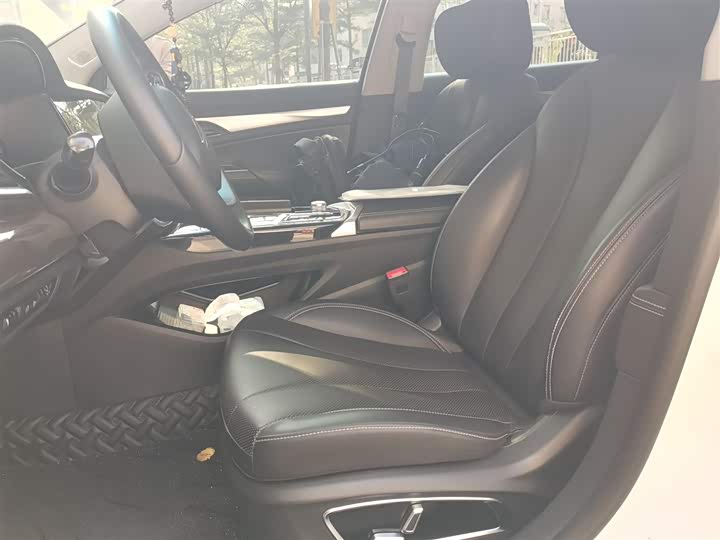 Geely Emgrand GT 2021 2021款 1.8T 领航版+