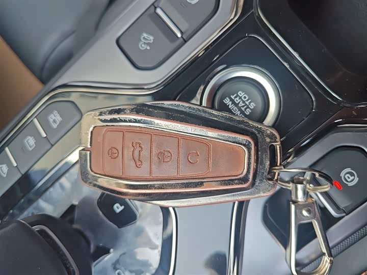 Geely Cowboy 2025 2025款 1.5TD 潮玩版