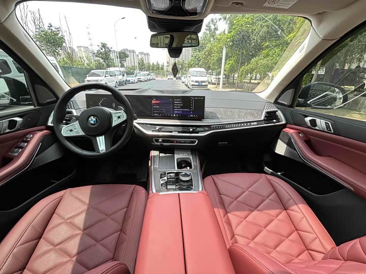 BMW X5 2025 2025款 xDrive 40Li M运动曜夜套装