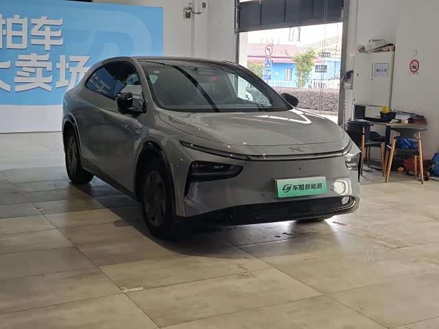 2025 XPeng G7