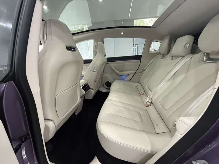 Luxeed R7 2025 2025款 增程 331km Ultra