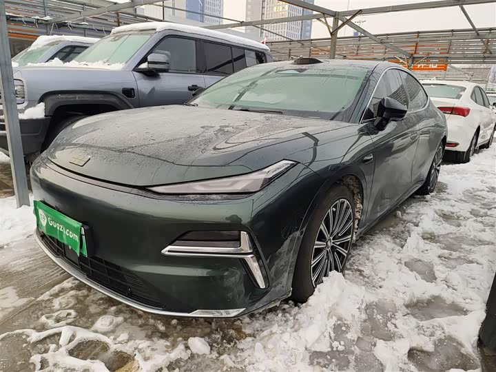 Geely Galaxy Starshine 8 EM-i 2025 2025款 130km EM-P 星舰版